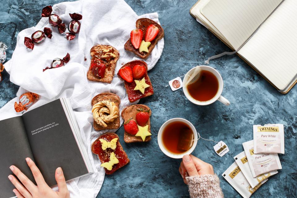 people hand tea book read notebook diary novel sweets candy bread spread strawberry fruit crops fresh 